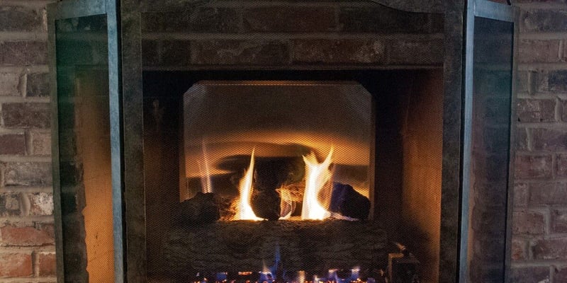 Everything-You-Need-to-Know-about-Fireplace-Firebacks