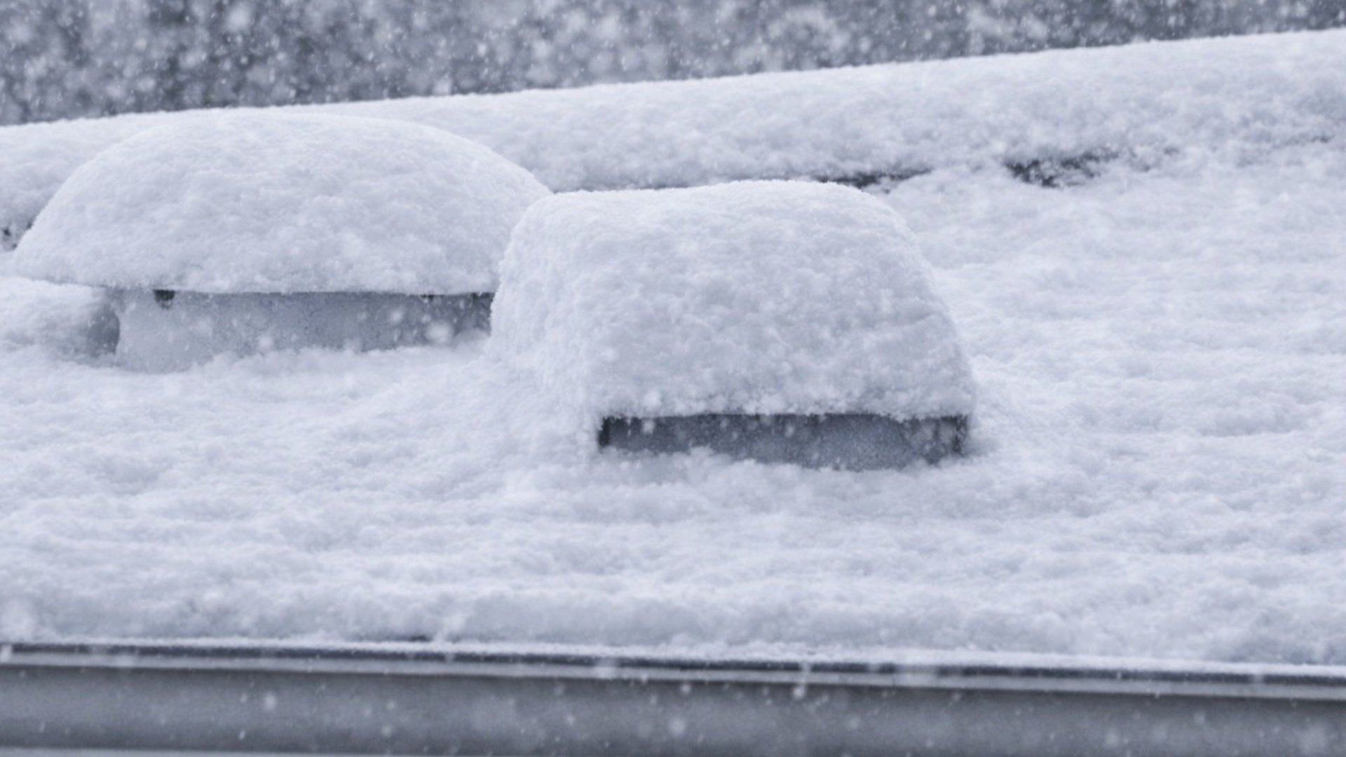 lightweight-roof-vents-covered-by-snow